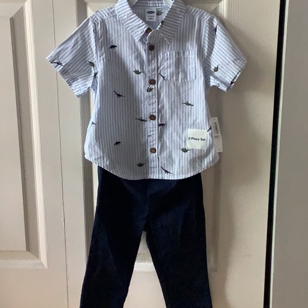 NWT Dinosaur Outfit OLD NAVY 🦖 12-18mo